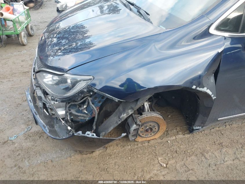 2017 Chrysler Pacifica Touring-L VIN: 2C4RC1BG2HR771592 Lot: 43858730