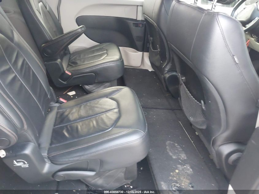 2017 Chrysler Pacifica Touring-L VIN: 2C4RC1BG2HR771592 Lot: 43858730