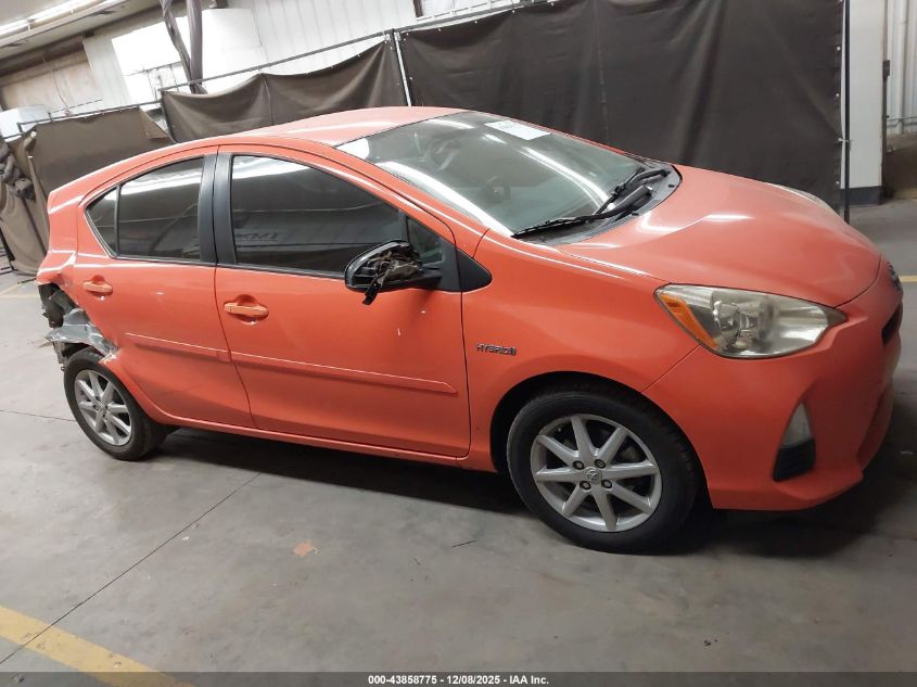 2014 Toyota Prius C Three VIN: JTDKDTB32E1059915 Lot: 43858775