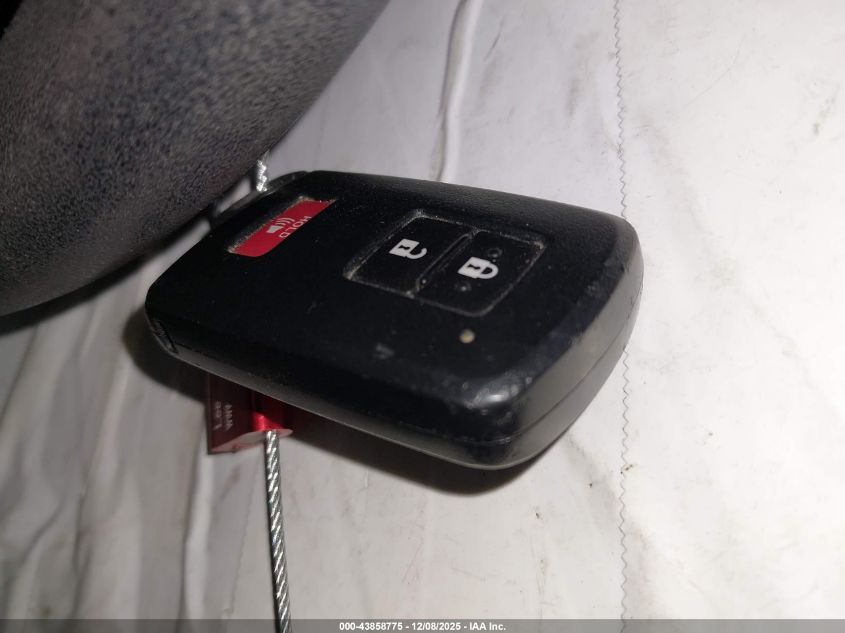 2014 Toyota Prius C Three VIN: JTDKDTB32E1059915 Lot: 43858775