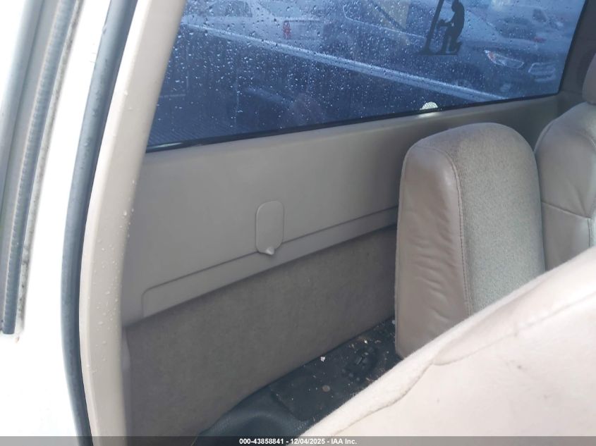 2002 Chevrolet Silverado 1500 VIN: 1GCEC14T12Z113557 Lot: 43858841