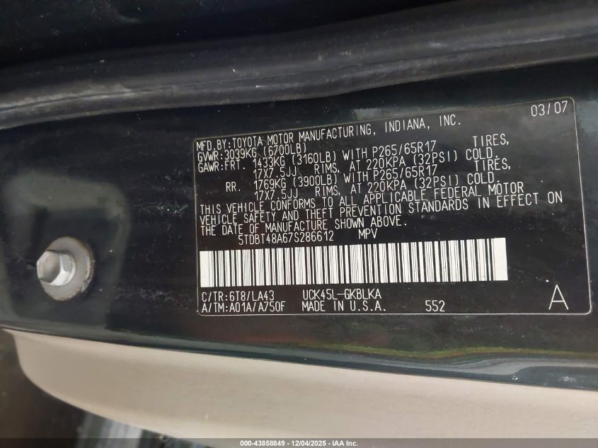 2007 Toyota Sequoia Limited V8 VIN: 5TDBT48A67S286612 Lot: 43858849