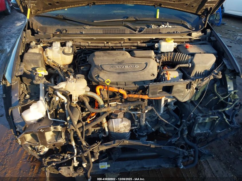 2018 Chrysler Pacifica Hybrid Touring L VIN: 2C4RC1L7XJR183654 Lot: 43858902