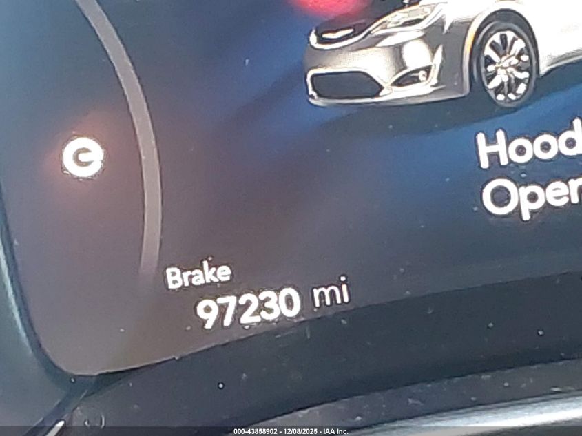 2018 Chrysler Pacifica Hybrid Touring L VIN: 2C4RC1L7XJR183654 Lot: 43858902