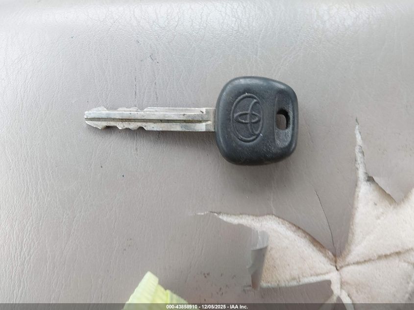 2004 Toyota Avalon Xls VIN: 4T1BF28B04U368326 Lot: 43858910