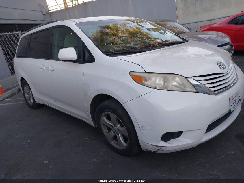 TOYOTA SIENNA LE 8 PASSENGER