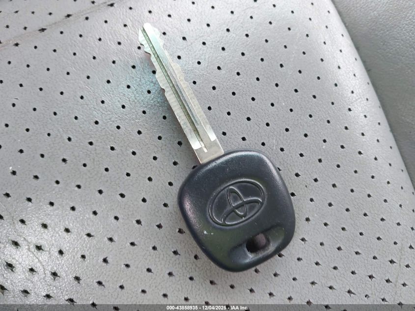 2004 Toyota Highlander V6 VIN: JTEEP21A840006683 Lot: 43858935