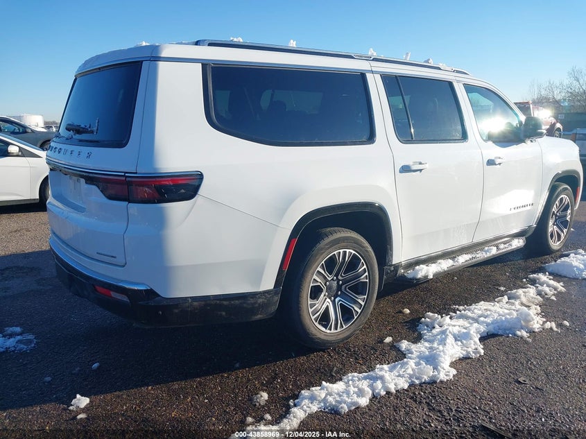 2024 JEEP WAGONEER L auction photo 4