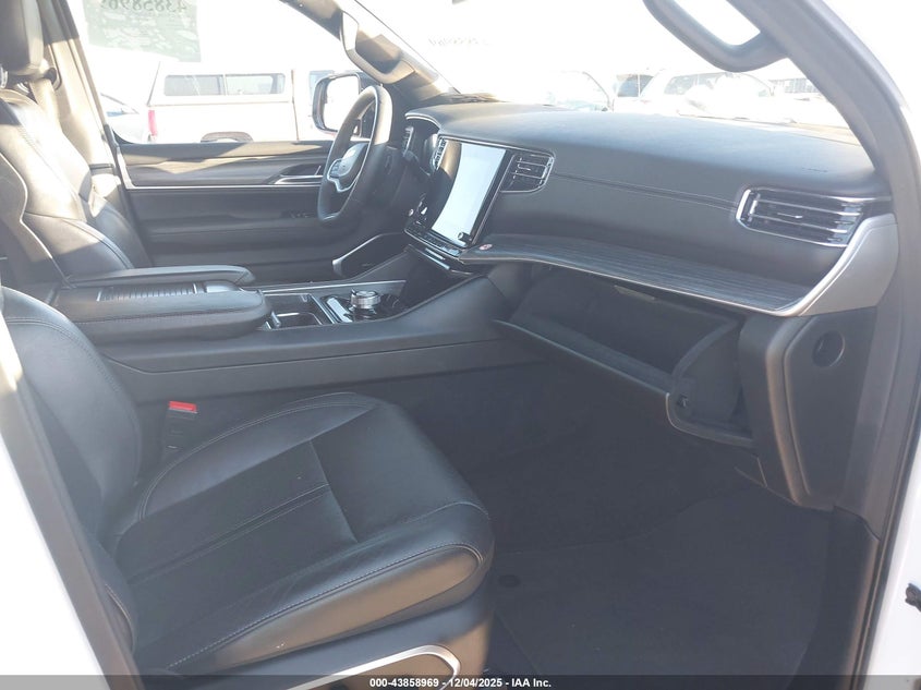 2024 JEEP WAGONEER L auction photo 5