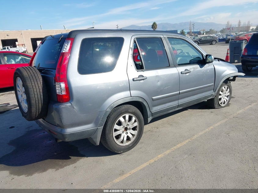 JHLRD78996C056228 2006 HONDA CR-V photo no. 4
