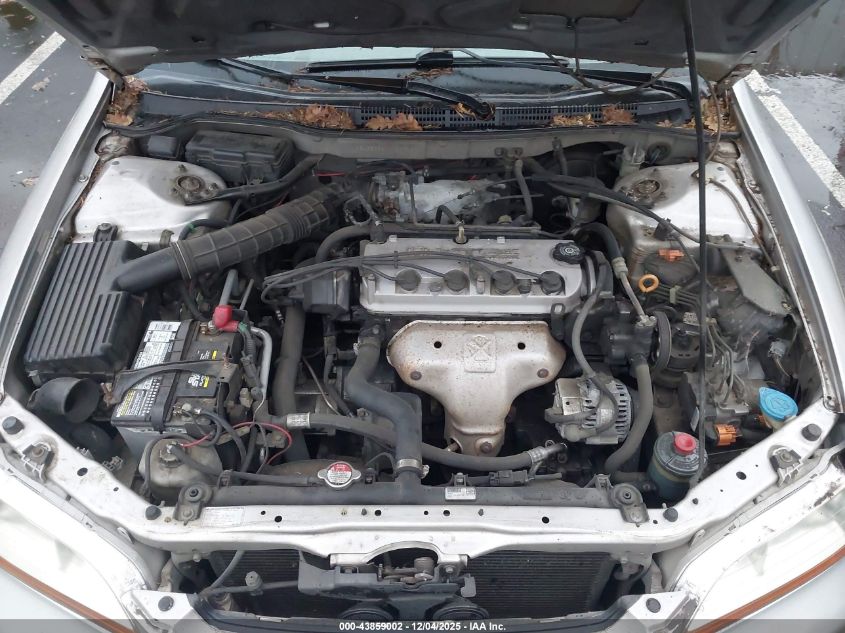 1HGCG5558WA158665 1998 HONDA ACCORD photo no. 10