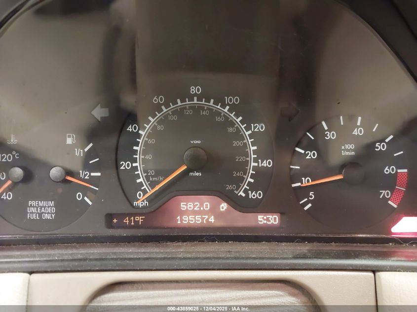 1998 Mercedes-Benz E 320 VIN: WDBJF65F6WA553191 Lot: 43859025