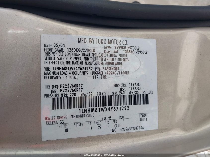 2004 Lincoln Town Car Signature VIN: 1LNHM81WX4Y671252 Lot: 43859057