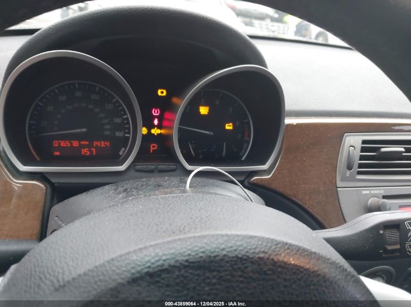 2003 BMW Z4 2.5I VIN: 4USBT33403LS43501 Lot: 43859064