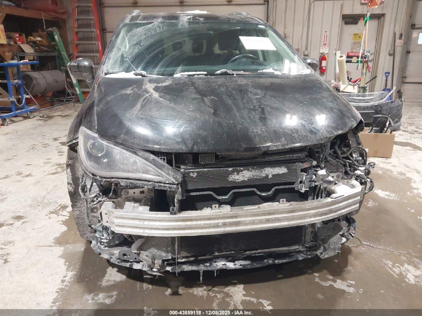 2017 Chrysler Pacifica Touring-L VIN: 2C4RC1BG1HR540649 Lot: 43859118