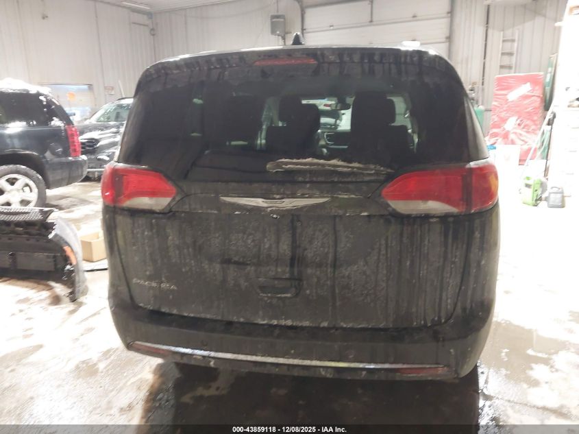 2017 Chrysler Pacifica Touring-L VIN: 2C4RC1BG1HR540649 Lot: 43859118