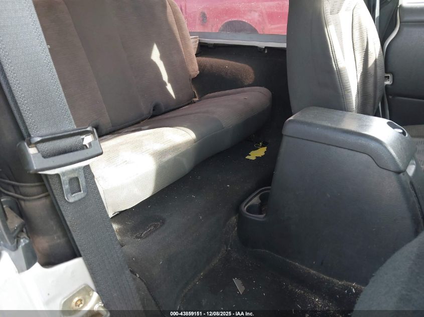 2005 Jeep Wrangler Unlimited VIN: 1J4FA44S25P302439 Lot: 43859151