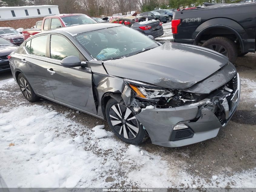 NISSAN ALTIMA SV FWD