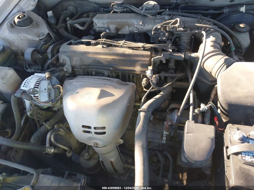 2000 Toyota Camry Ce/Le/Xle VIN: JT2BG22K1Y0438884 Lot: 43859563