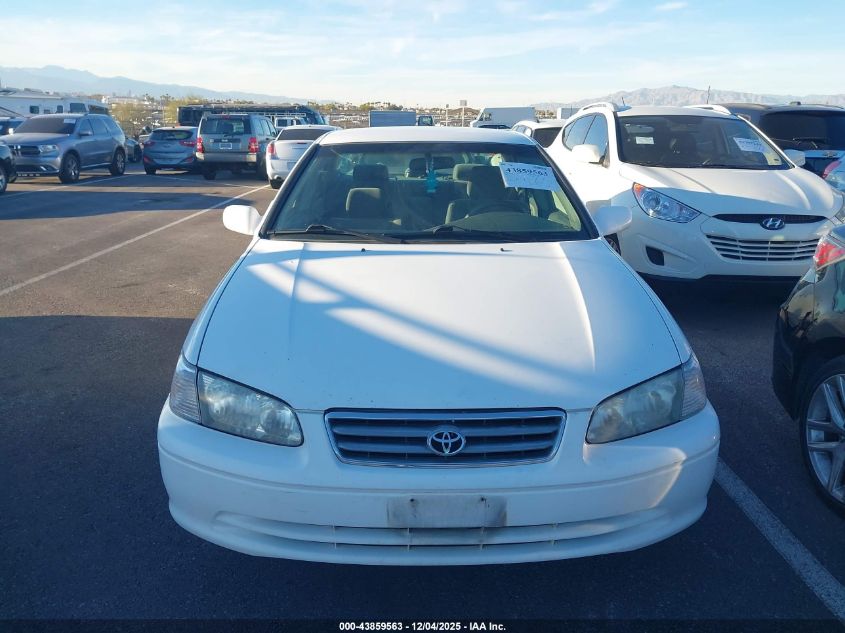 2000 Toyota Camry Ce/Le/Xle VIN: JT2BG22K1Y0438884 Lot: 43859563