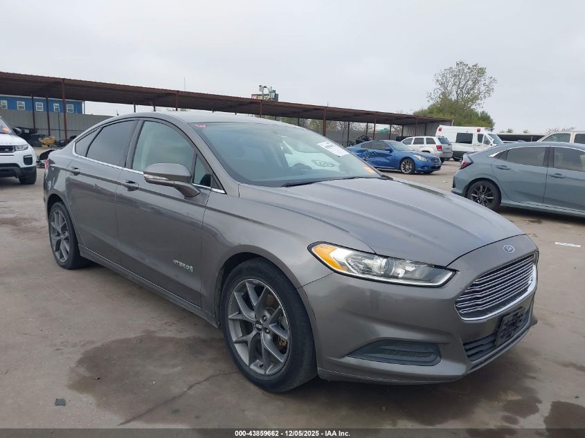FORD FUSION HYBRID SE