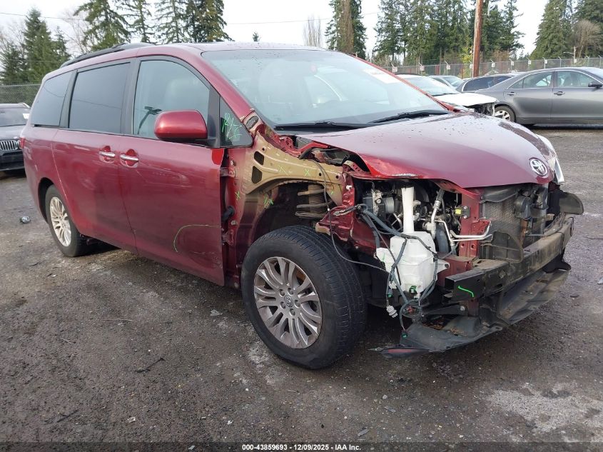 TOYOTA SIENNA XLE 8 PASSENGER