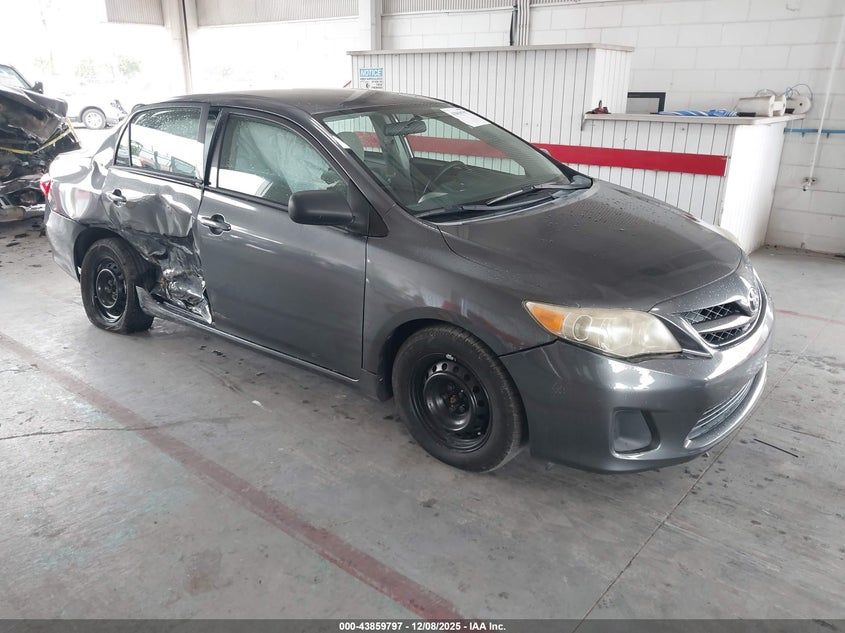 2013 TOYOTA COROLLA auction photo 1