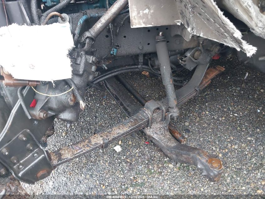 2000 International 4000 4700 VIN: 1HTSCAAMXYH282140 Lot: 43859828