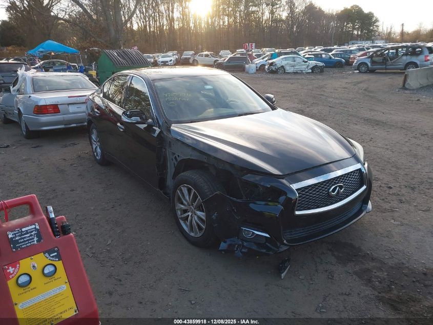 INFINITI Q50 PREMIUM