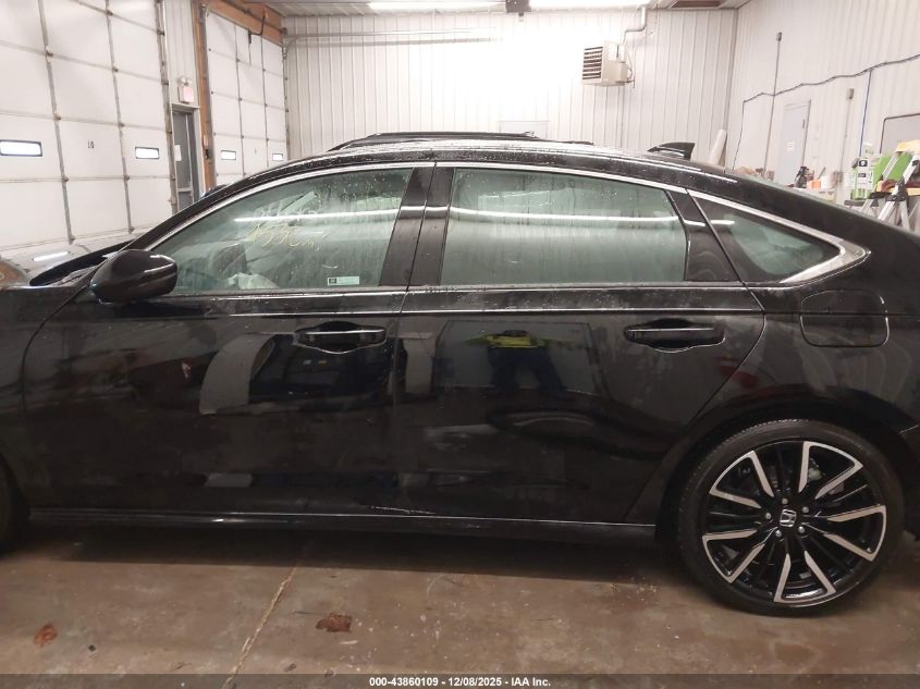 2025 Honda Accord Hybrid Touring VIN: 1HGCY2F89SA066690 Lot: 43860109