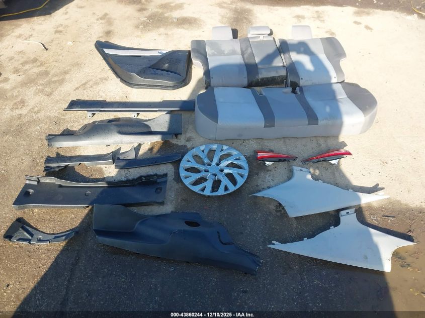 2019 Toyota Corolla Le VIN: 2T1BURHE8KC126598 Lot: 43860244