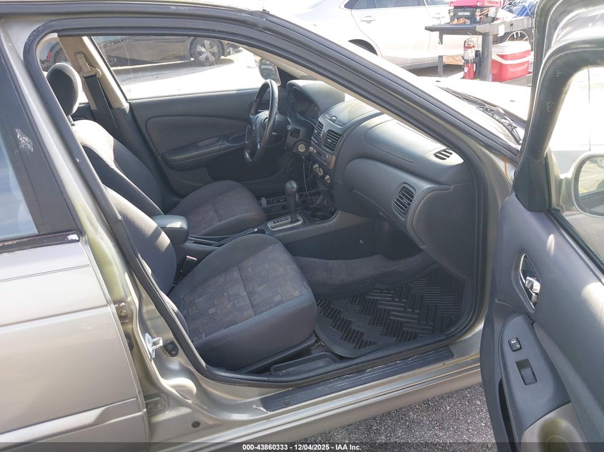 3N1BB51D51L123477 2001 NISSAN SENTRA photo no. 5