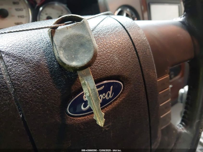 2004 Ford F-150 Fx4/Lariat/Xlt VIN: 1FTPW14544KD00112 Lot: 43860390