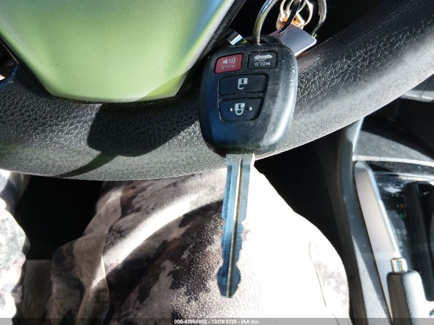 2017 Toyota Corolla Le VIN: 2T1BURHE8HC956412 Lot: 43860402