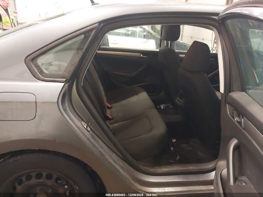 2014 Volkswagen Passat 1.8T S VIN: 1VWAT7A39EC065087 Lot: 43860483