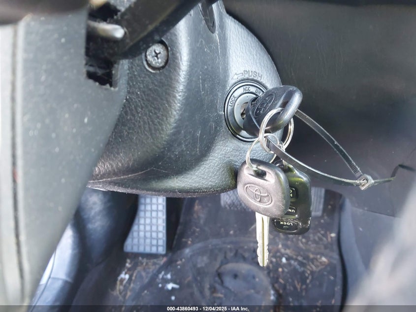 2T1KR30E97C663000 2007 TOYOTA MATRIX photo no. 11