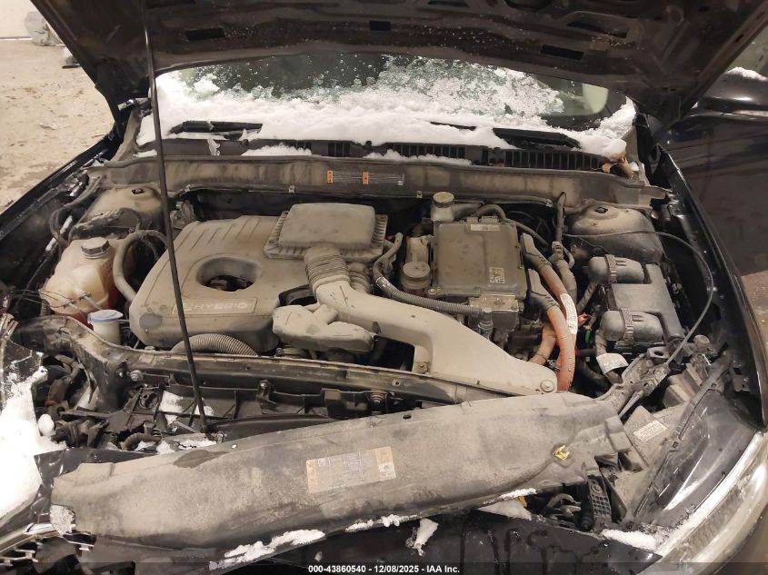 2019 Ford Fusion Hybrid Titanium VIN: 3FA6P0RU1KR223717 Lot: 43860540