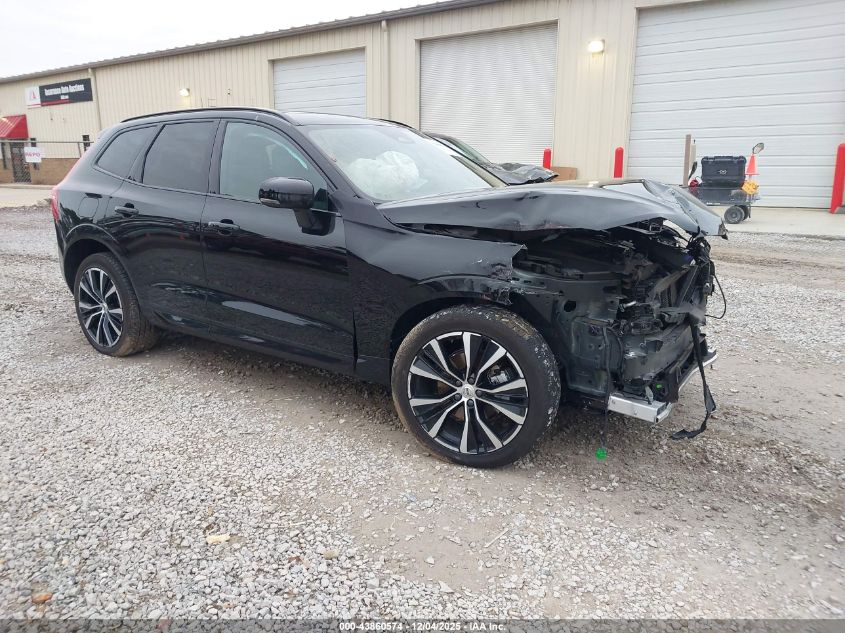 VOLVO XC60 B5 PLUS DARK THEME