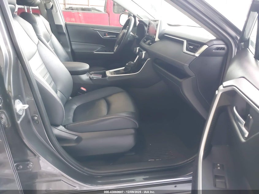 JTMA1RFV2KD044747 2019 TOYOTA RAV 4 photo no. 5