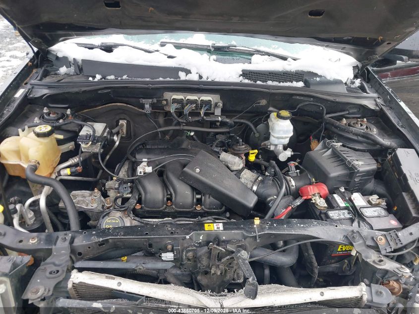 2008 Ford Escape Limited VIN: 1FMCU94128KB07992 Lot: 43860705