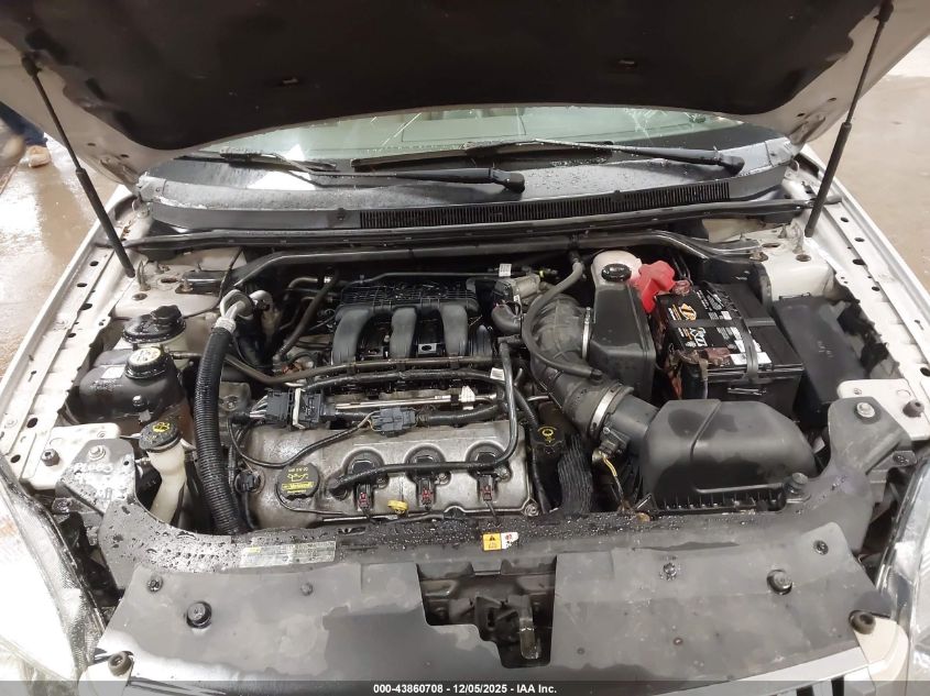 2009 Mercury Sable VIN: 1MEHM40W09G615721 Lot: 43860708