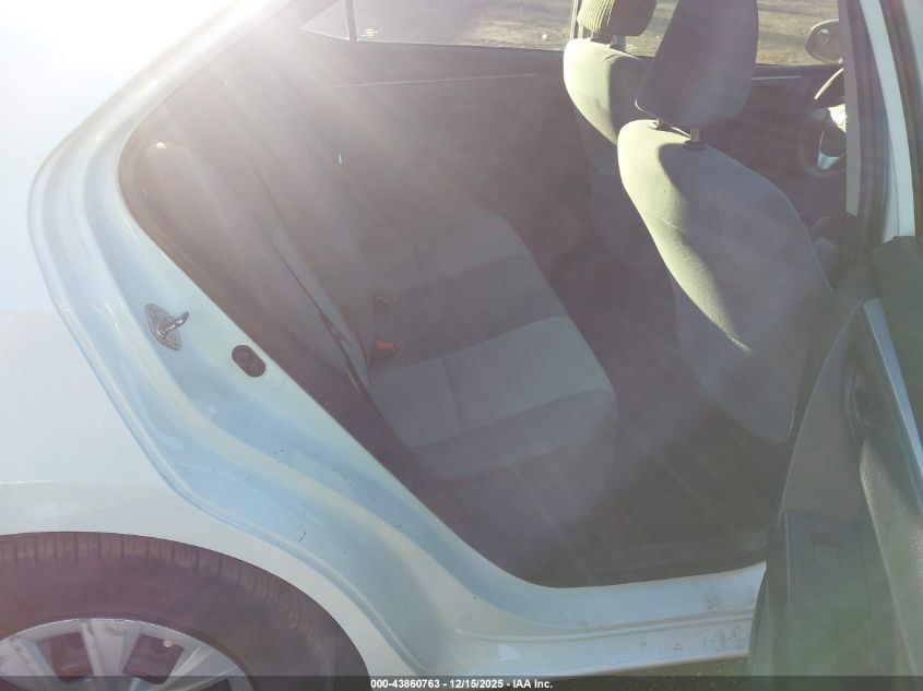 2015 Toyota Corolla L VIN: 2T1BURHEXFC375698 Lot: 43860763