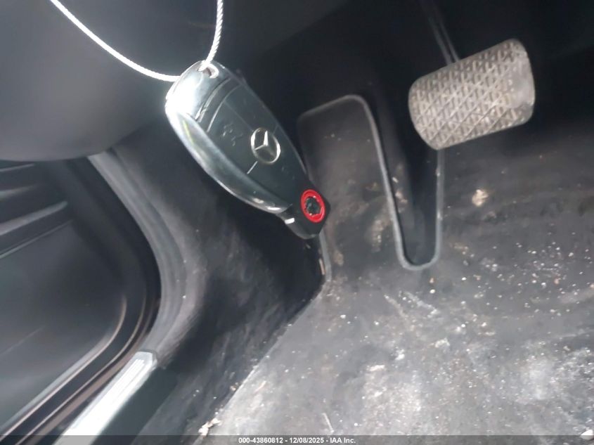 2007 Mercedes-Benz S 550 VIN: WDDNG71XX7A086837 Lot: 43860812