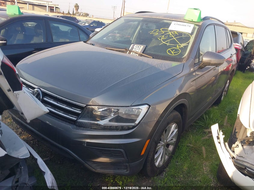 3VV1B7AX4LM037932 2020 VOLKSWAGEN TIGUAN photo no. 2