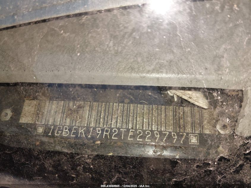 1996 Chevrolet Gmt-400 K1500 VIN: 1GBEK19R2TE229797 Lot: 43860905