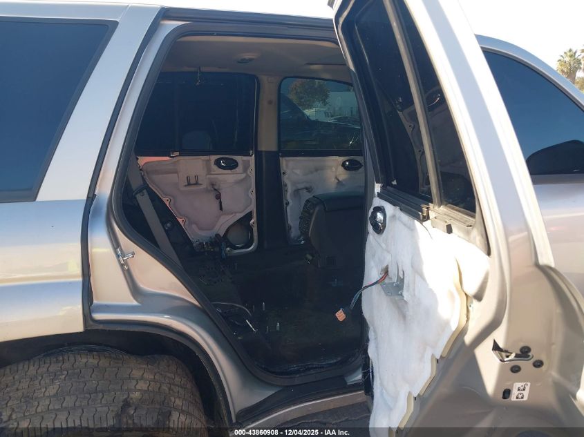 2007 Chevrolet Trailblazer Ss VIN: 1GNES13H672216903 Lot: 43860908