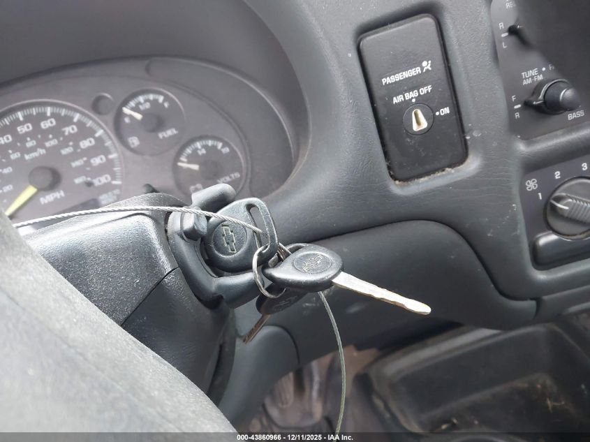 2000 Chevrolet S-10 VIN: 1GCCS145XYK274972 Lot: 43860966