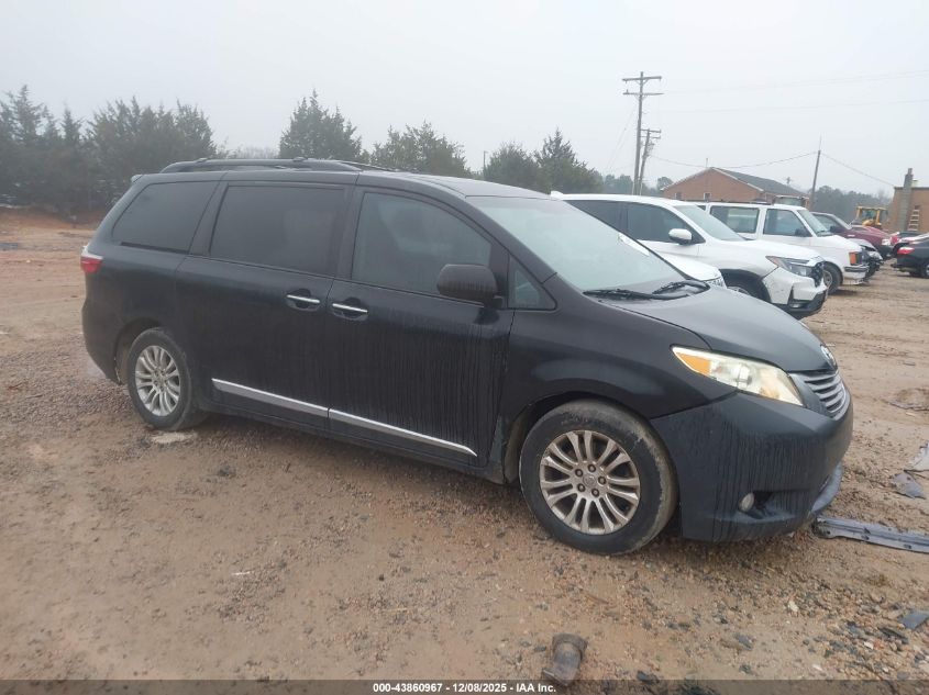 TOYOTA SIENNA XLE 8 PASSENGER