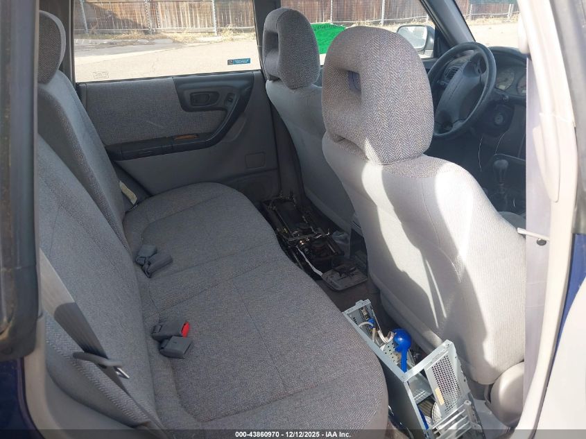 2001 Subaru Forester L VIN: JF1SF635X1G724598 Lot: 43860970