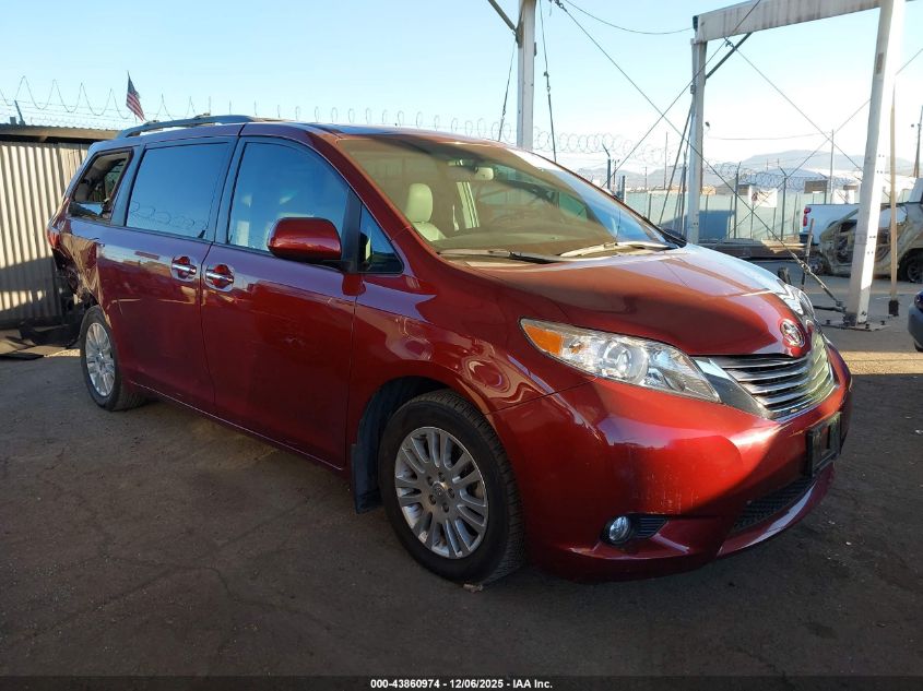 TOYOTA SIENNA XLE 8 PASSENGER
